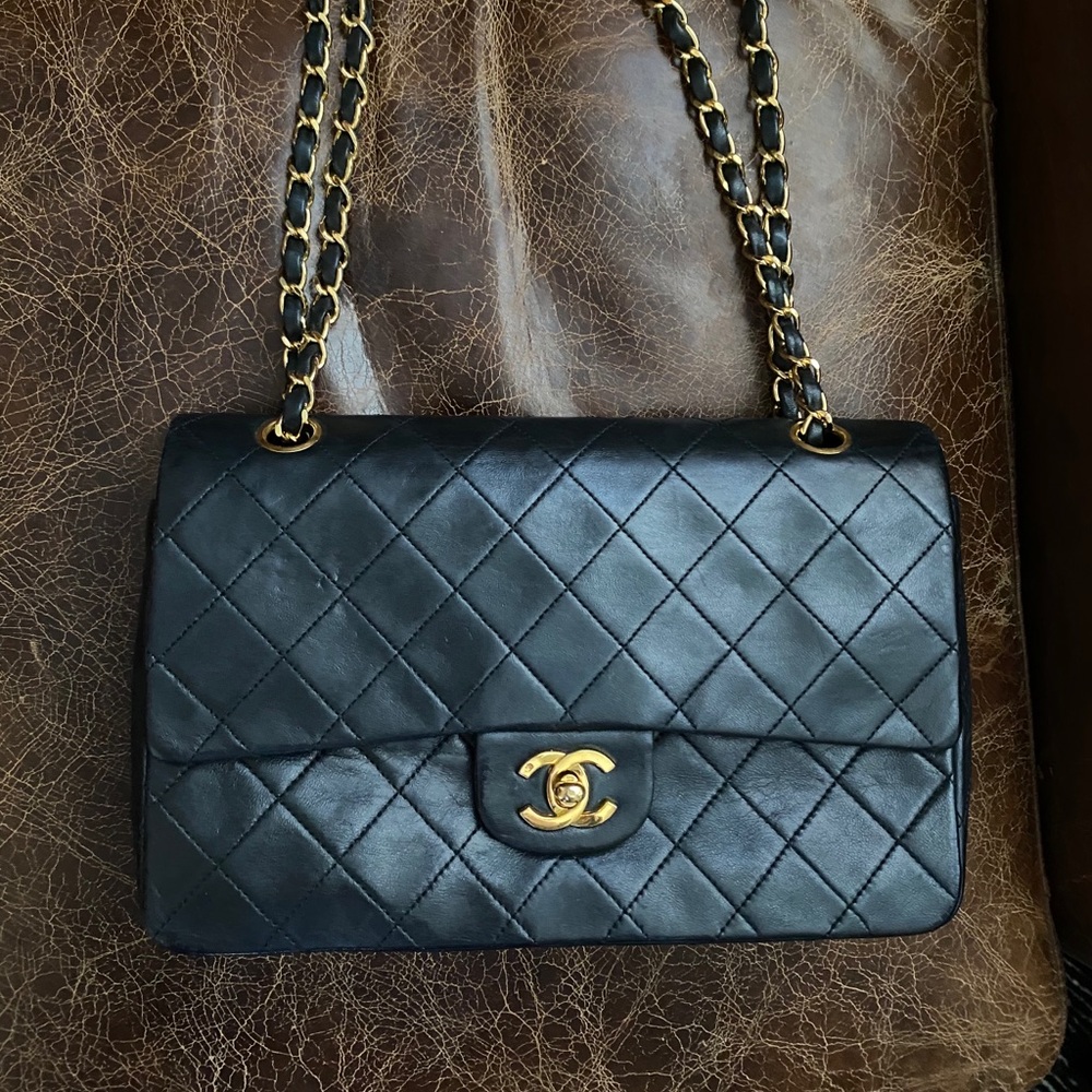 Vintage medium Chanel classic double flap lambskin
